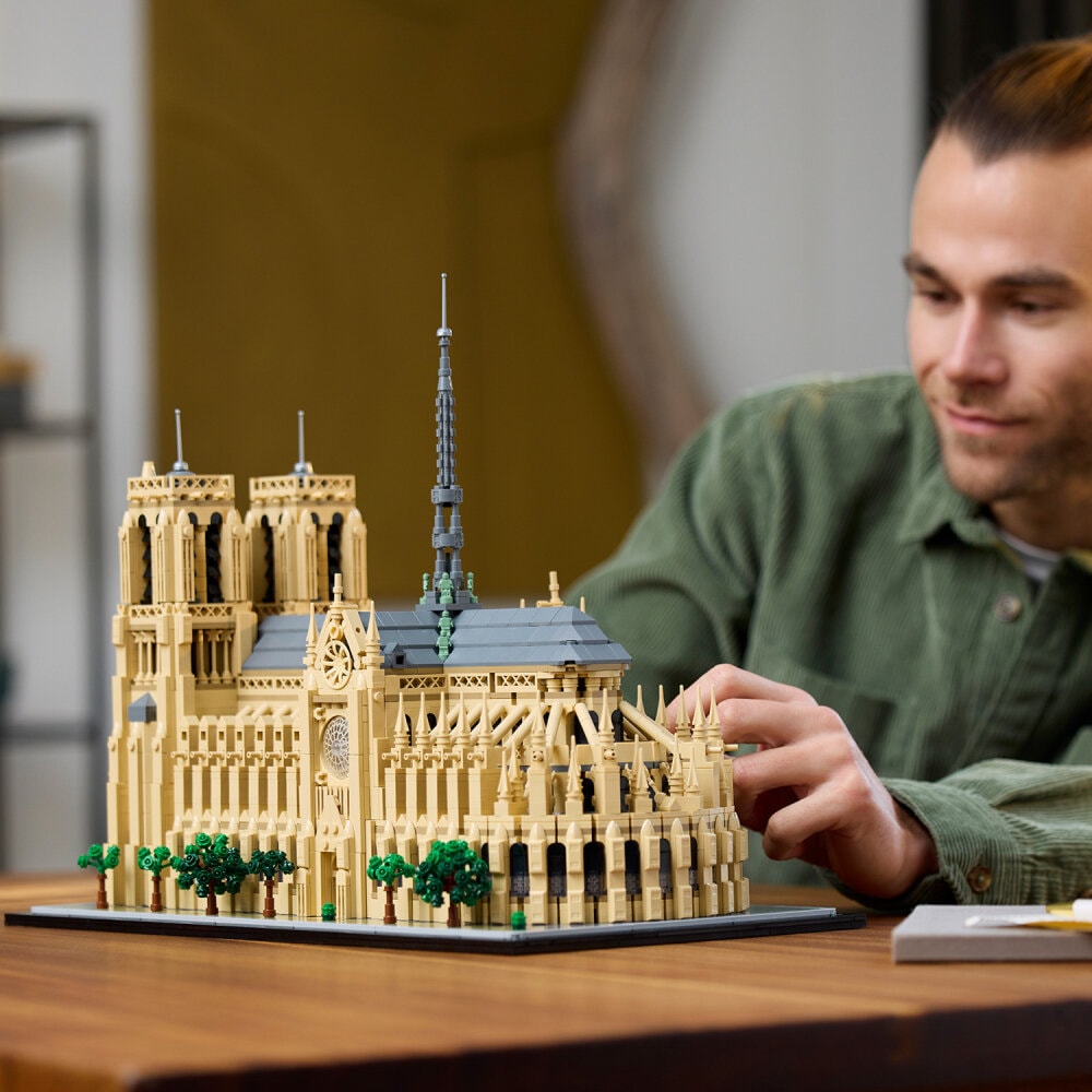 LEGO Architecture - Notre-Dame Pariisissa 18+