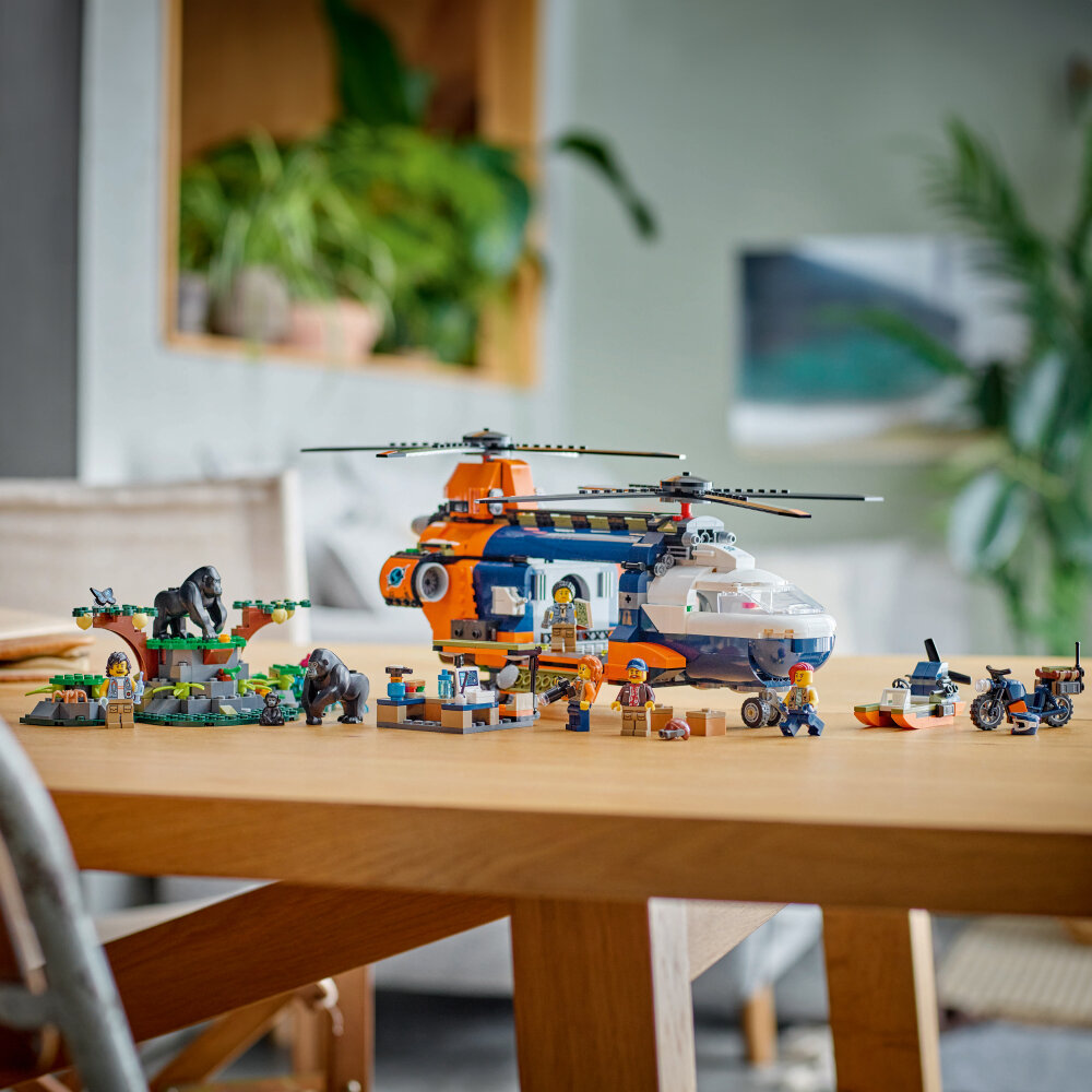 LEGO City - Viidakkotutkijan helikopteri leirissä 8+